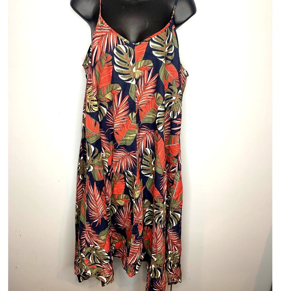 Time & Tru Women's Large 12-14 Women's Adjustable Strap V-Neck Hi-Low Dress